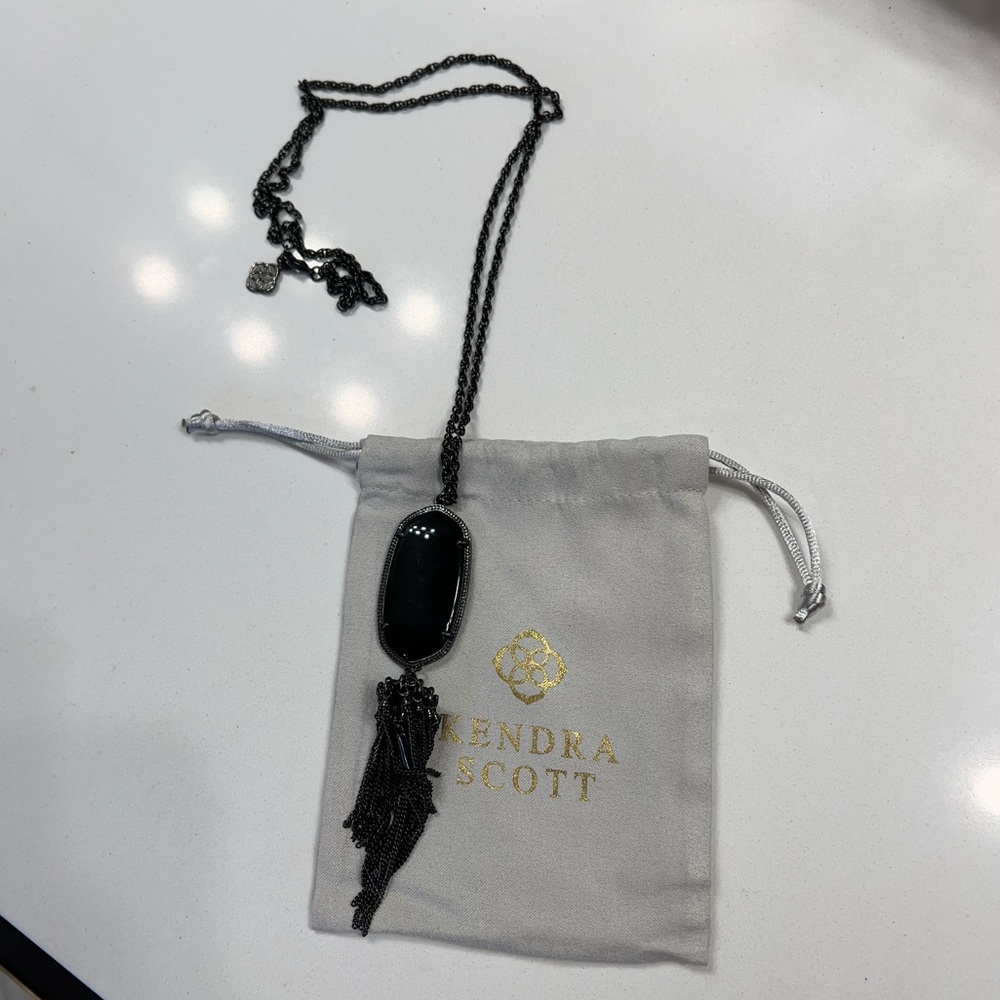 Kendra Scott Rayne necklace in gunmetal